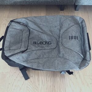 *RARE* Collectable - Billabong Destination travel roller bag 85L